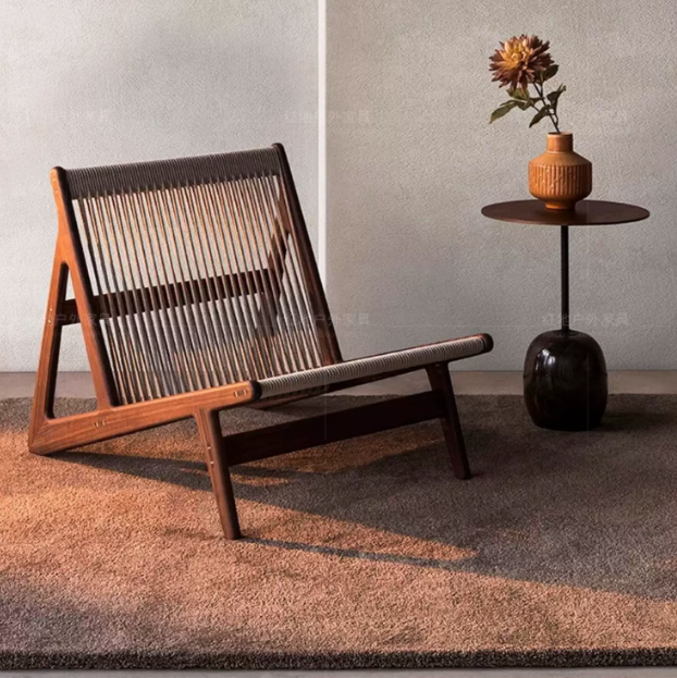 Nyra Outdoor Lounge Chair