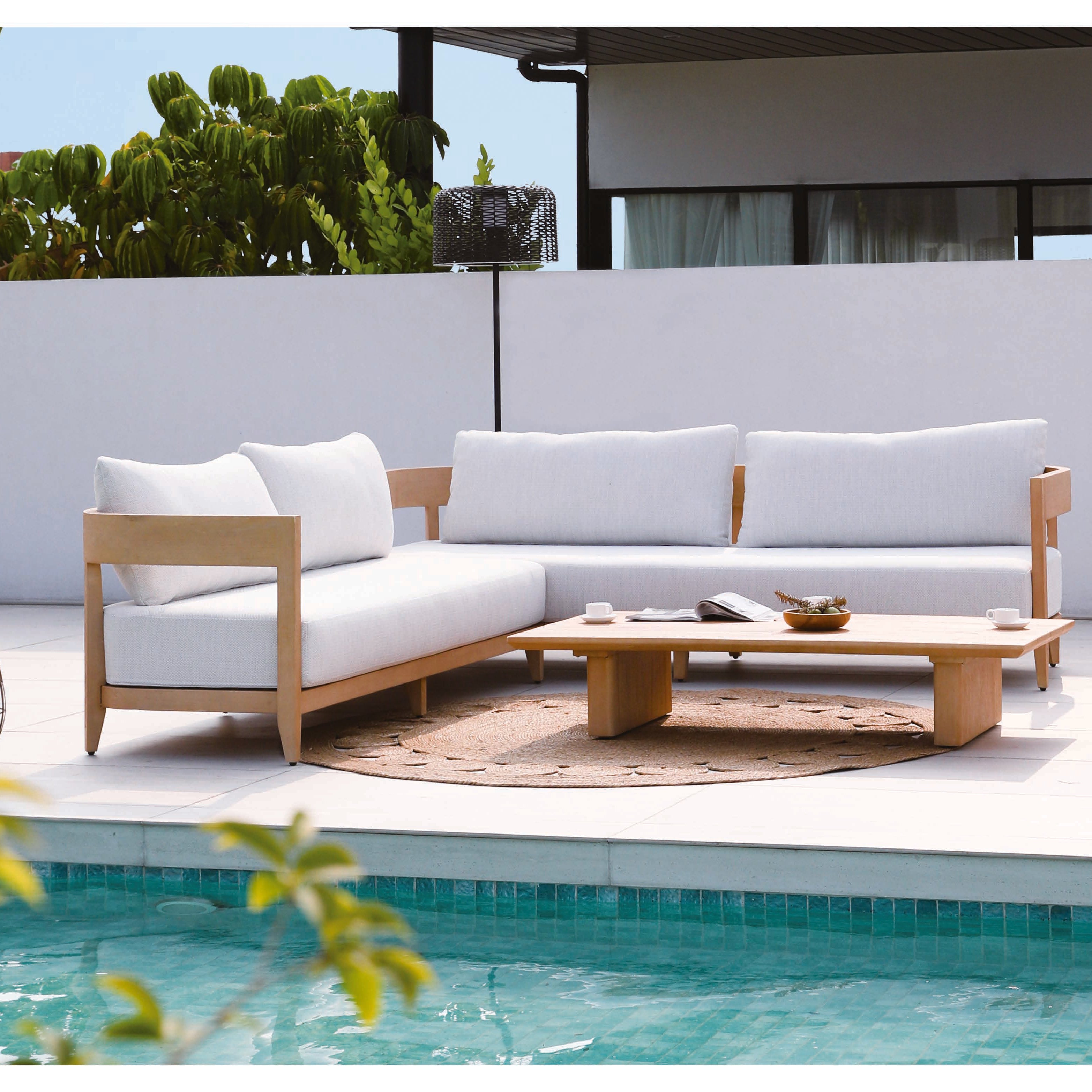 Bruce Outdoor Round Coffee Table