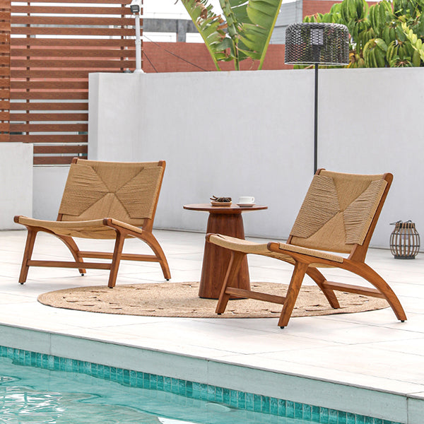 Saddle Outdoor Round Table