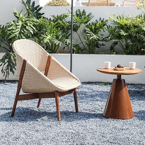 Shell Outdoor Lounge Chair
