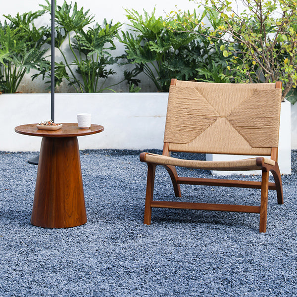 Saddle Outdoor Round Table