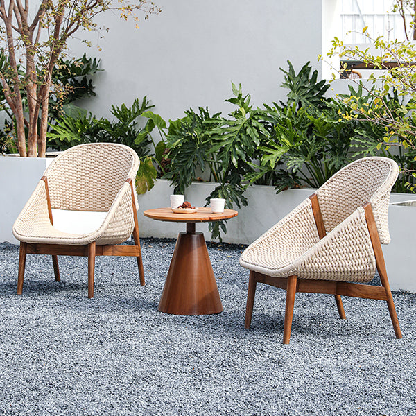 Shell Outdoor Lounge Chair