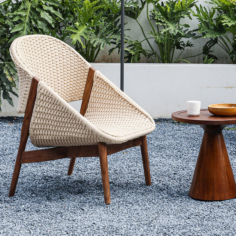 Shell Outdoor Lounge Chair