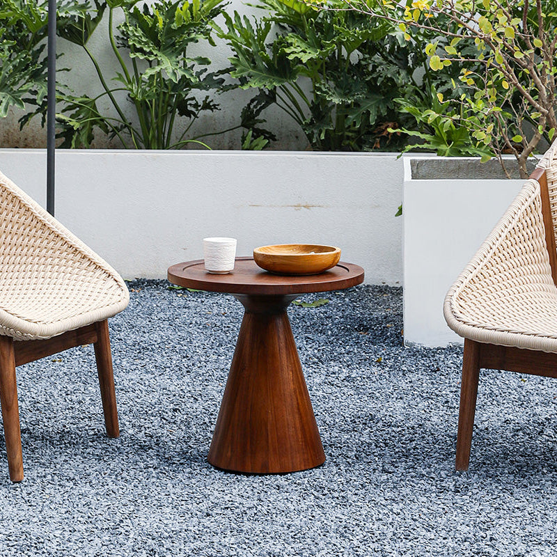 Shell Outdoor Round Coffee Table