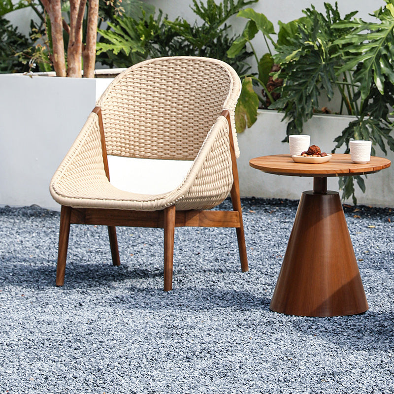 Shell Outdoor Lounge Chair