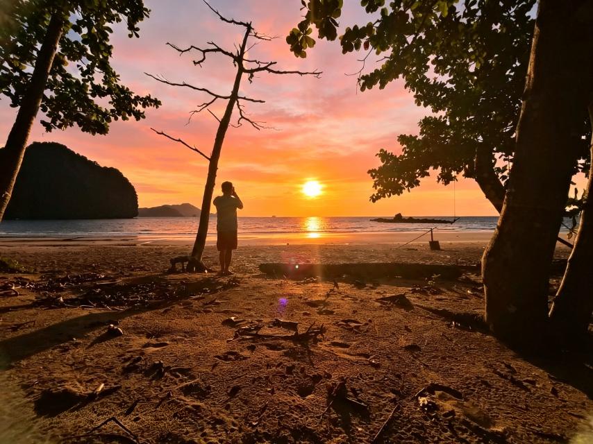 Cadlao Island Beach Lot